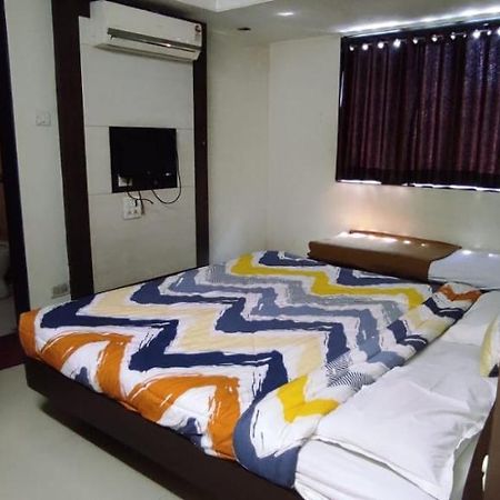Sai Vasant Vihar Hotel Shirdi Ngoại thất bức ảnh