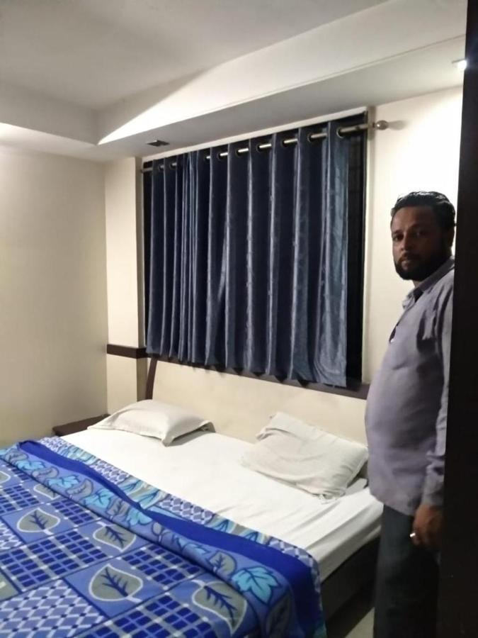 Sai Vasant Vihar Hotel Shirdi Ngoại thất bức ảnh